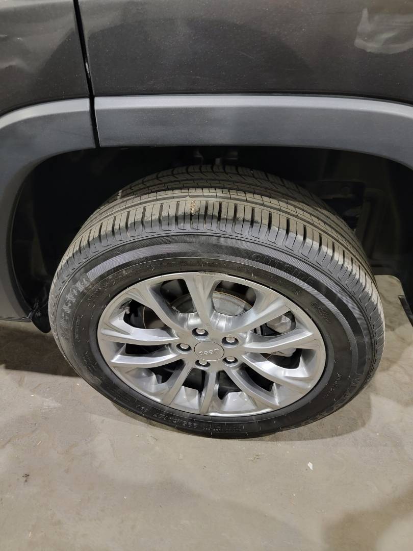 2021 JEEP CHEROKEE — 35402 Miles — Lot D180689 — Main - Marhaba Auctions Used Cars - Image 9