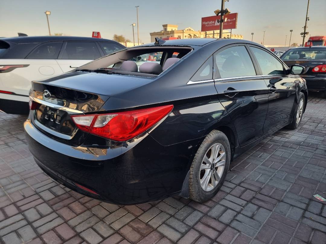 2013 HYUNDAI SONATA — 152641 Miles — Lot 125487 — Ind. 12 - Marhaba Auctions Used Cars - Image 4