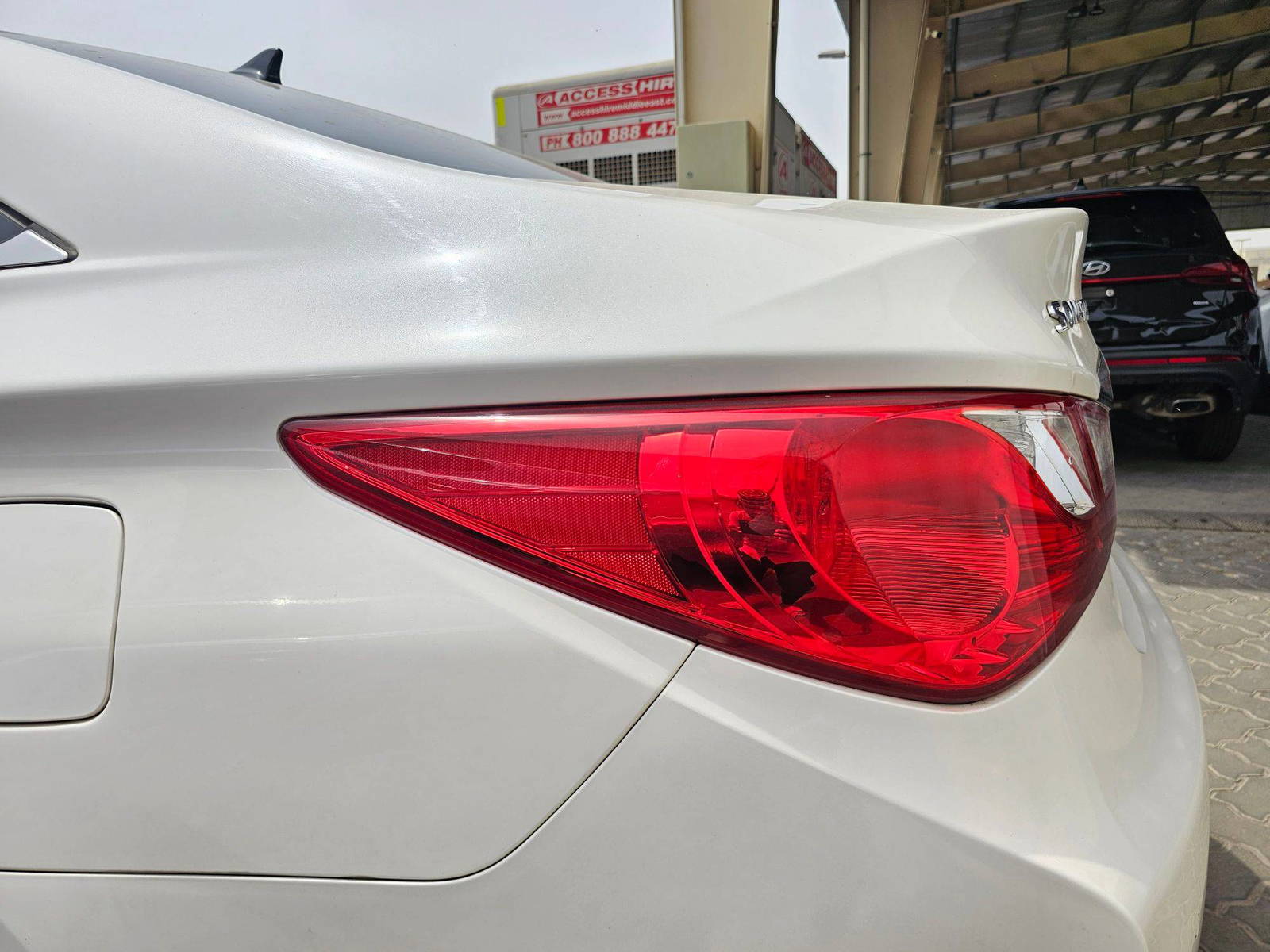 2014 HYUNDAI SONATA — 182325 KM — Lot 076108 — Souq - Marhaba Auctions Used Cars - Image 11