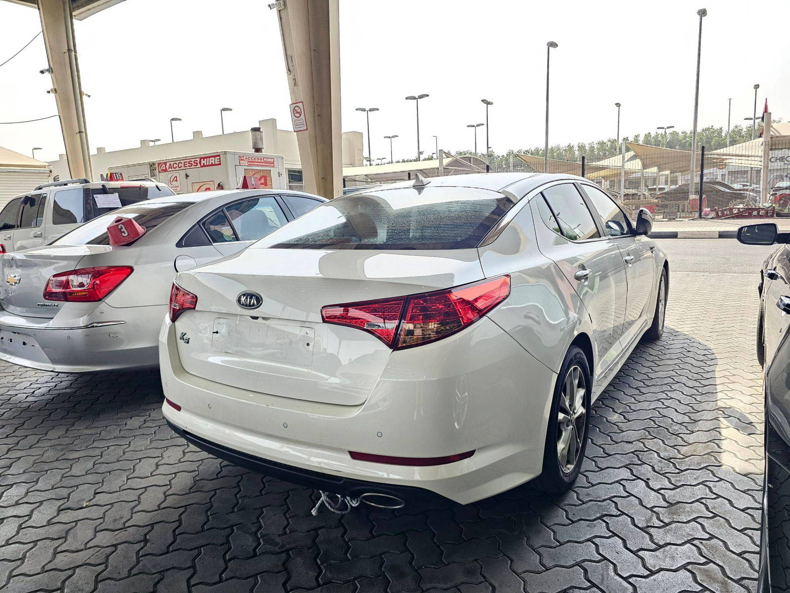 2012 KIA K5 — 226523 KM — Lot 202705 — Souq - Marhaba Auctions Used Cars - Image 3