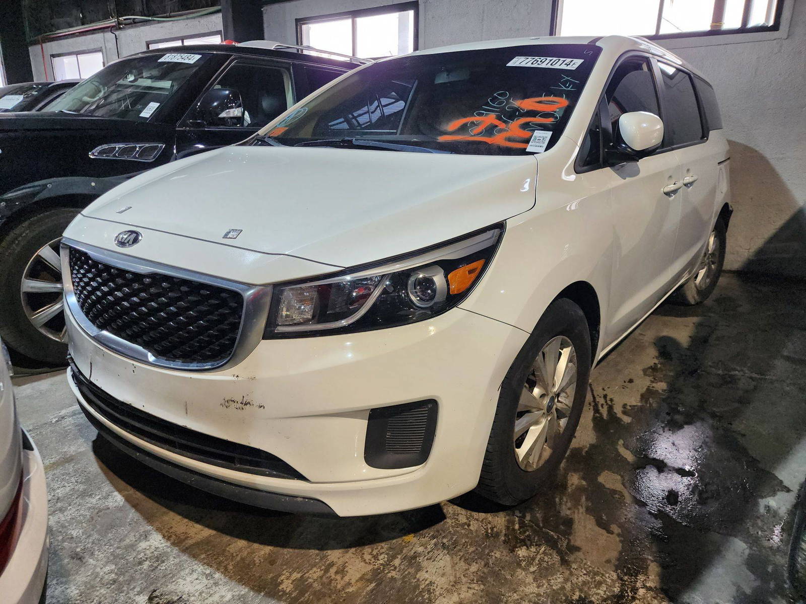 2015 KIA SEDONA — 144702 Miles — Lot 6039160 — Main - Marhaba Auctions Used Cars - Image 4