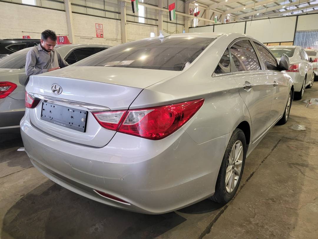 HYUNDAI SONATA 2012 - Marhaba Auction Used Cars - Image 4