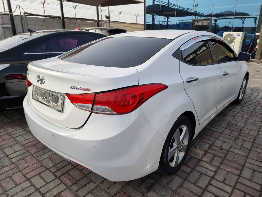 HYUNDAI AVANTE 2011 - Marhaba Auction Used Cars - Image 5