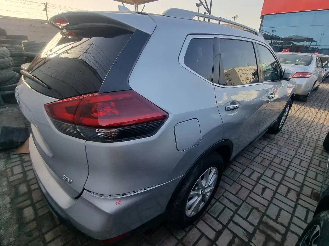 NISSAN ROGUE