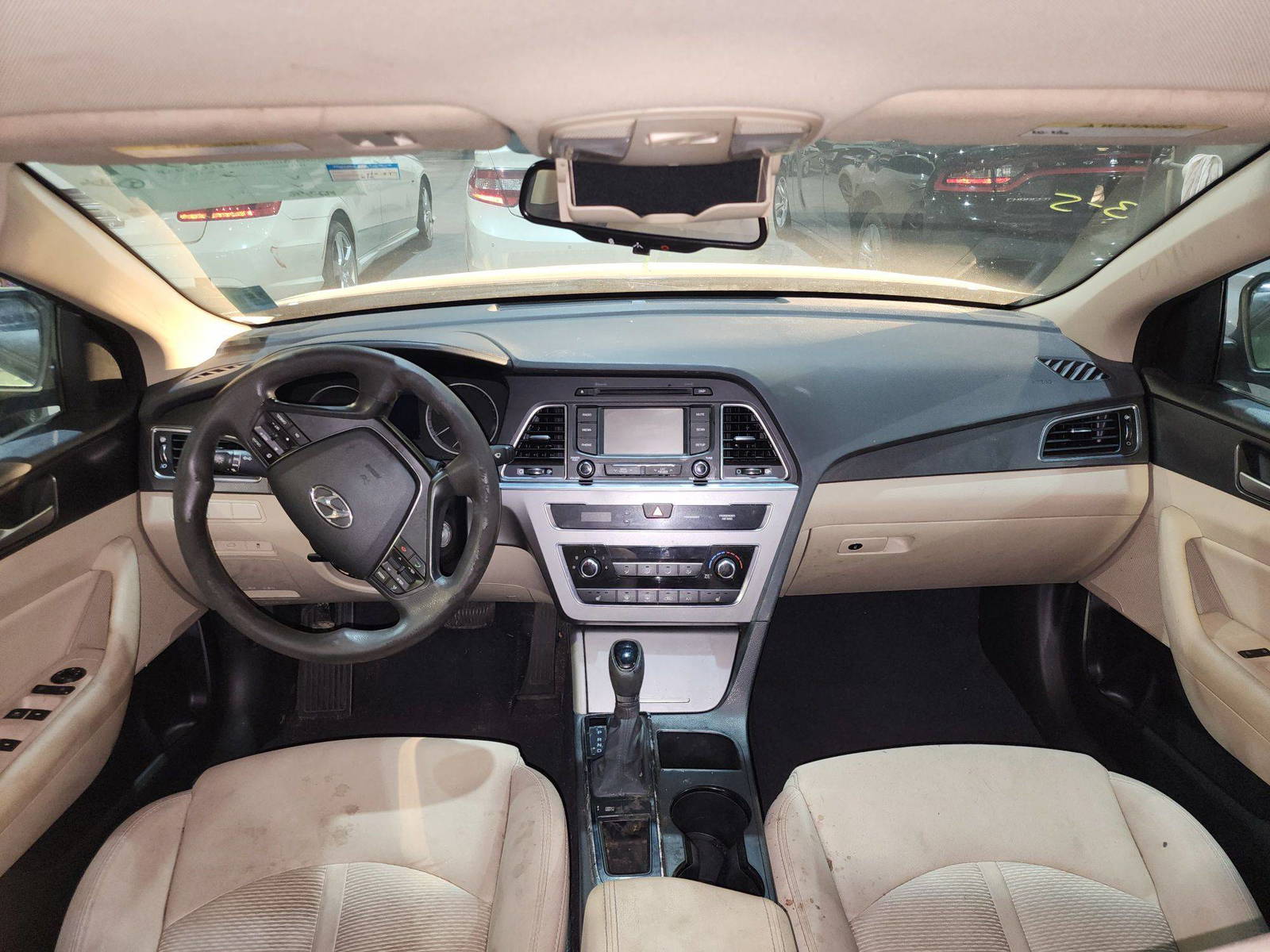 2015 HYUNDAI SONATA — 182358 Miles — Lot 41682971 — Al Quoz - Marhaba Auctions Used Cars - Image 8
