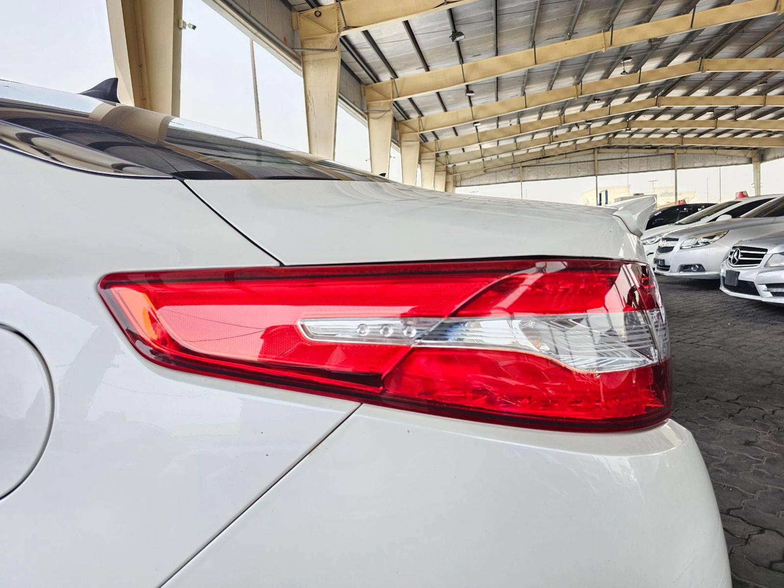2013 KIA K5 — 187132 KM — Lot 27520 — Souq - Marhaba Auctions Used Cars - Image 12