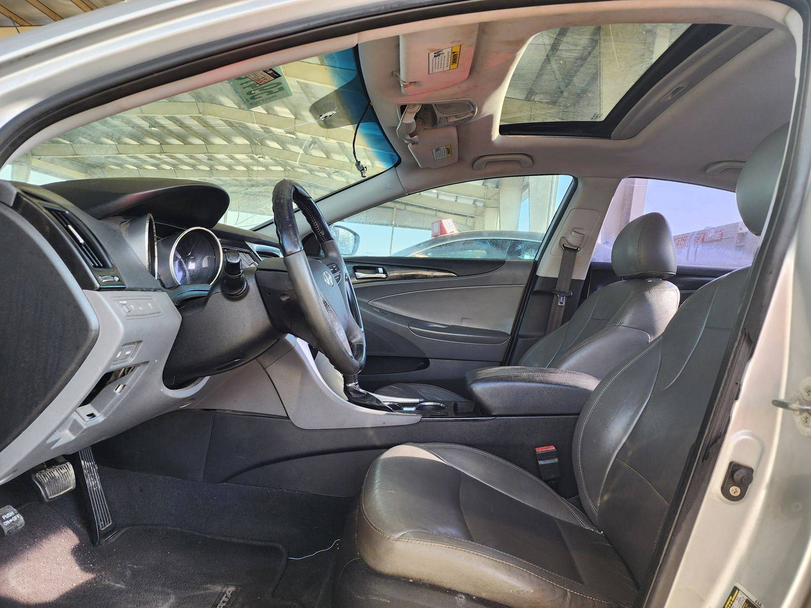 2011 HYUNDAI SONATA — 213246 Miles — Lot CXBH236576 — Souq - Marhaba Auctions Used Cars - Image 9