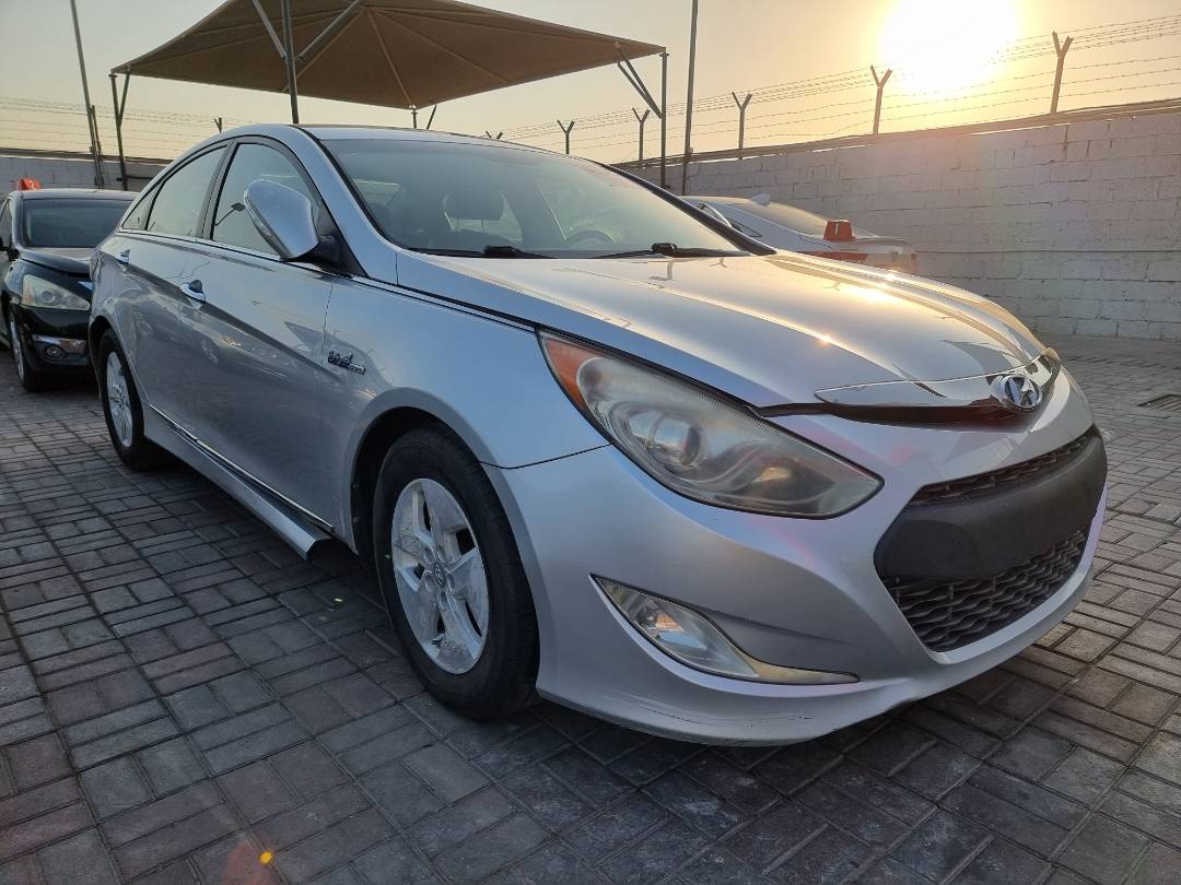 2012 HYUNDAI SONATA — 190920 Miles — Lot 125487 — Souq - Marhaba Auctions Used Cars - Image 3