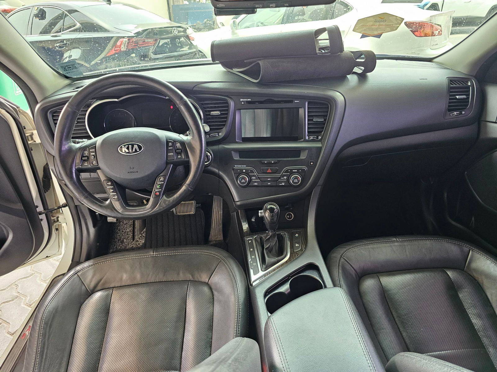 2013 KIA K5 — 194769 KM — Lot 361260 — Souq - Marhaba Auctions Used Cars - Image 7