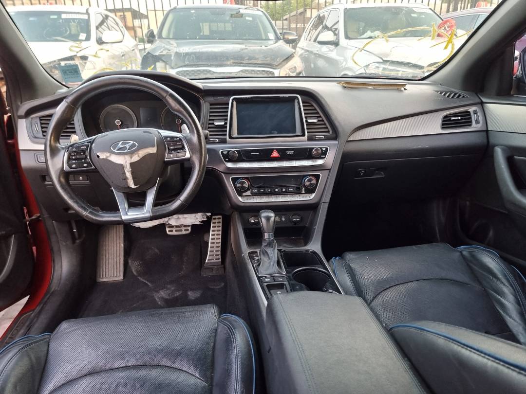 2018 HYUNDAI SONATA — 92919 Miles — Lot 125487 — Ind. 12 - Marhaba Auctions Used Cars - Image 8