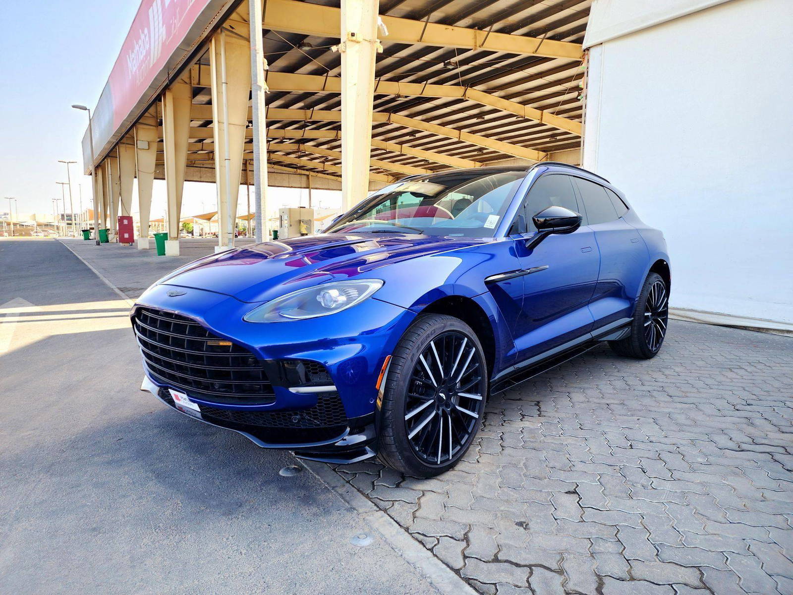 2023 ASTON MARTIN DBX 707 — 11836 KM — Lot 50630774 — Al Quoz - Marhaba Auctions Used Cars - Image 6