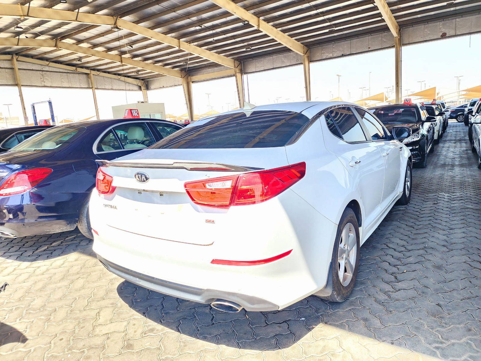 2014 KIA OPTIMA — 196276 Miles — Lot 279329 — Souq - Marhaba Auctions Used Cars - Image 4