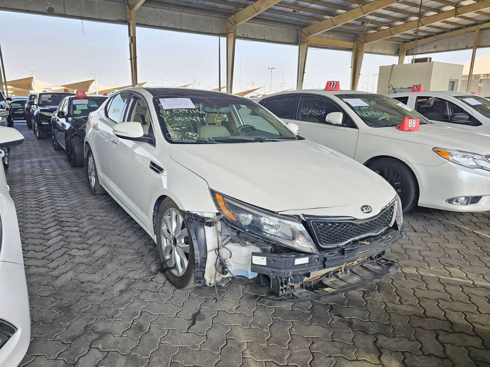 2014 KIA OPTIMA — 252802 KM — Lot 12317430 — Souq - Marhaba Auctions Used Cars - Image 4