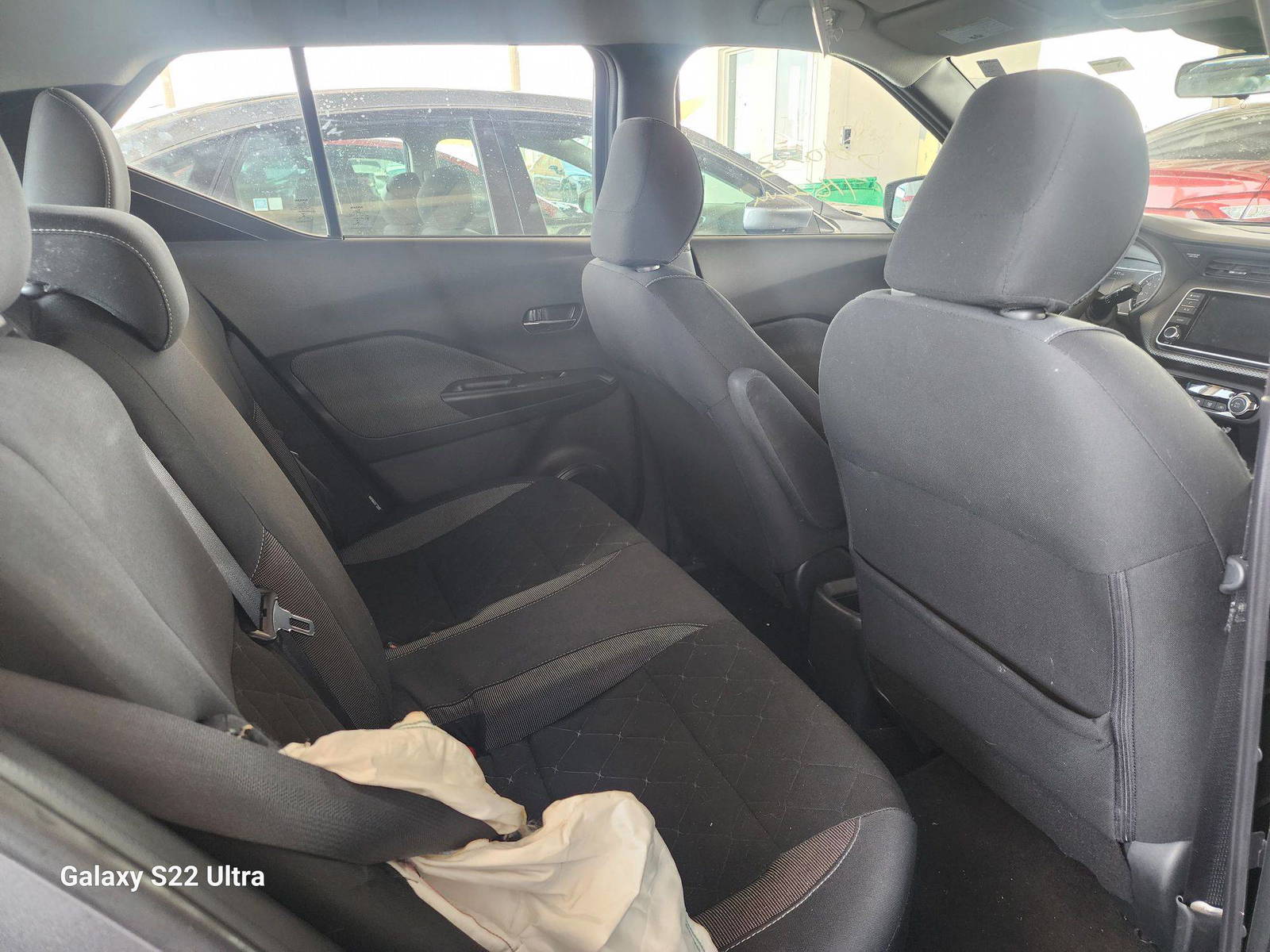2020 NISSAN KICKS — 77866 Miles — Lot 80090383 - Marhaba Auctions Used Cars - Image 5