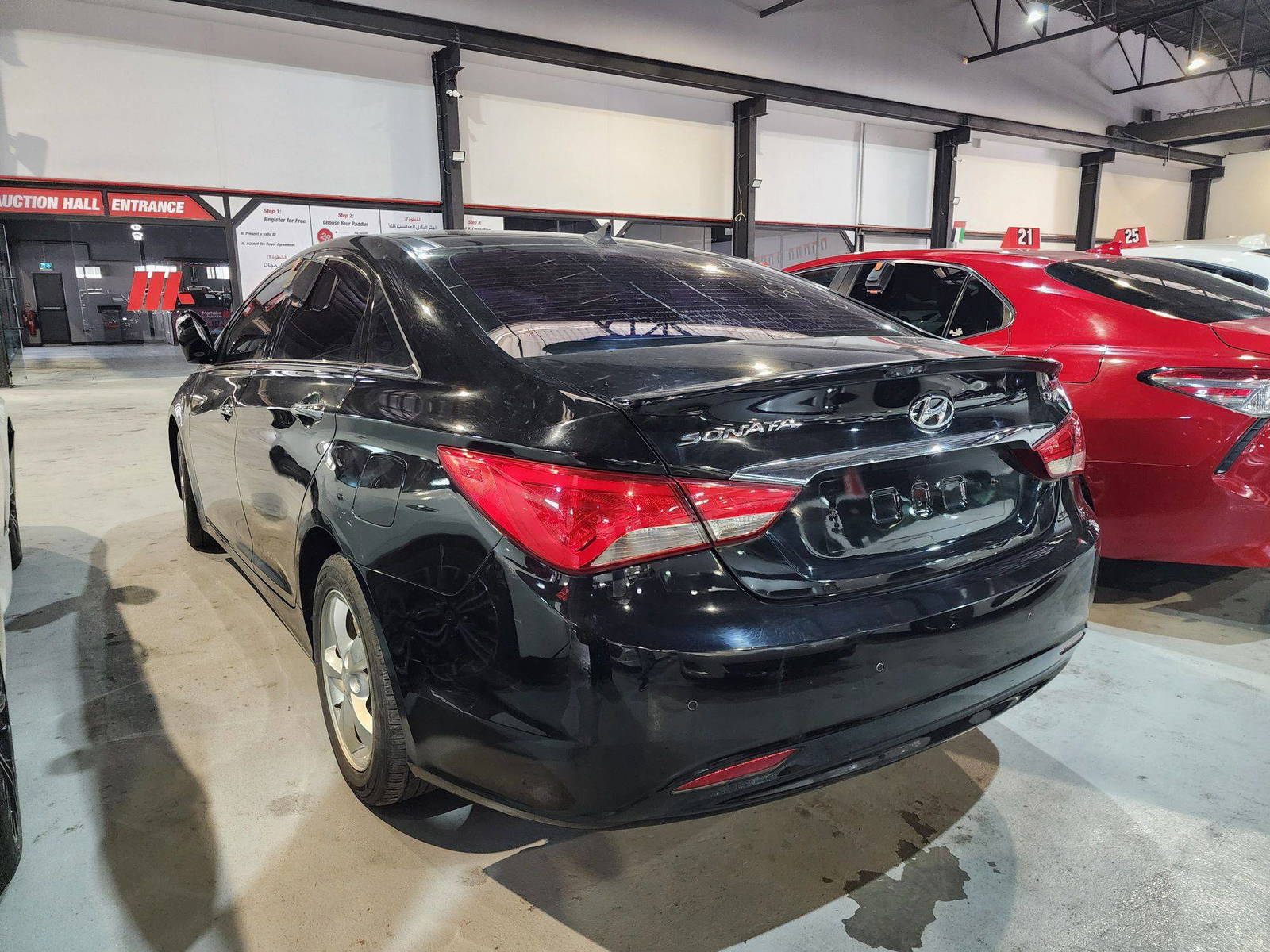 2013 HYUNDAI SONATA — 239884 KM — Lot 532515 — Al Quoz - Marhaba Auctions Used Cars - Image 6