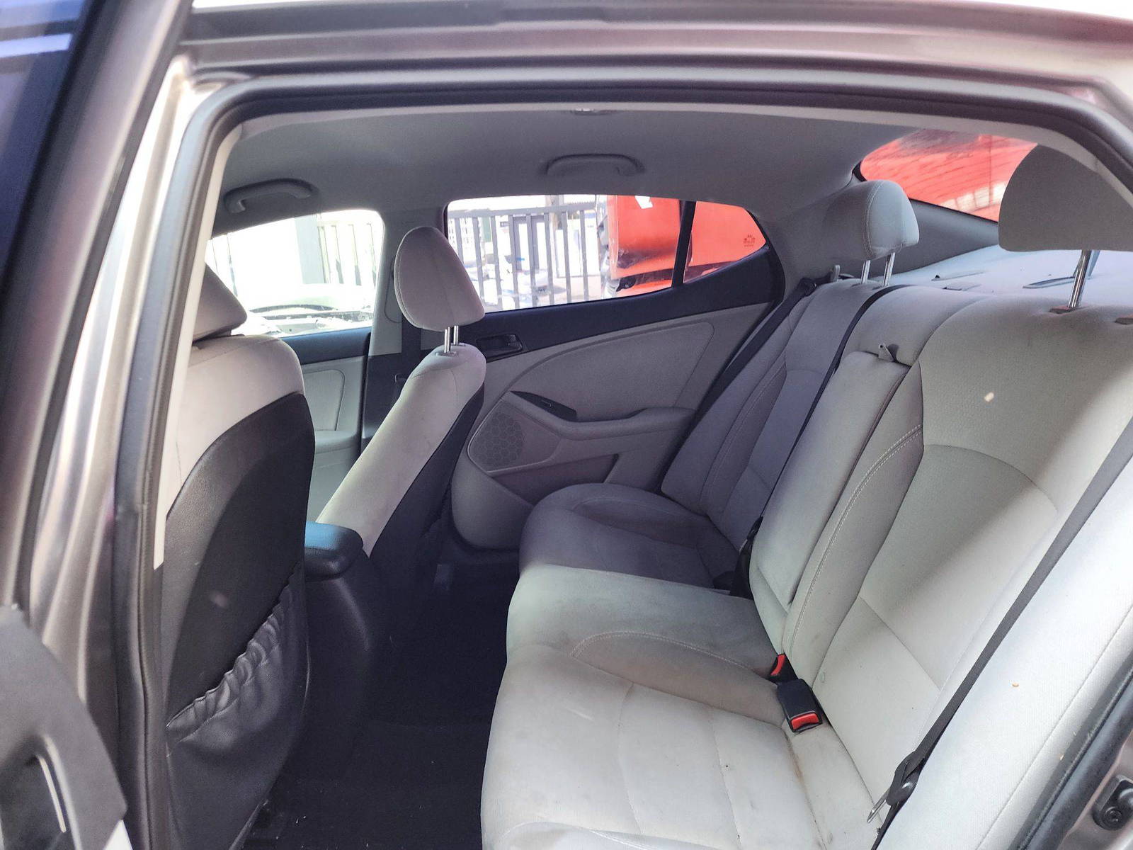 2015 KIA OPTIMA — 156682 Miles — Lot 70388904 — Al Quoz - Marhaba Auctions Used Cars - Image 7