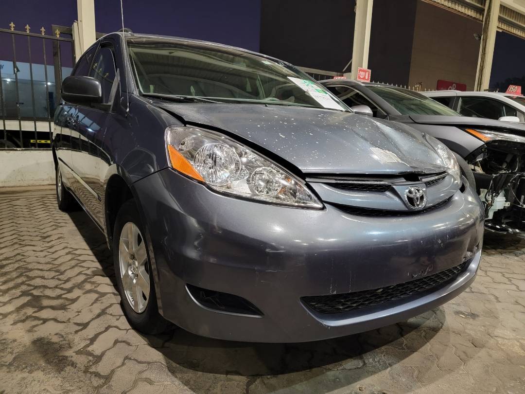2007 TOYOTA SIENNA — 191496 Miles — Lot S041352 — Main - Marhaba Auctions Used Cars - Image 4