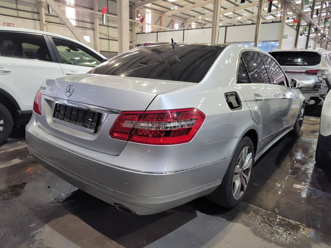 2010 MERCEDES BENZ E 350 — 117406 KM — Lot 172534 — Main - Marhaba Auctions Used Cars - Image 3