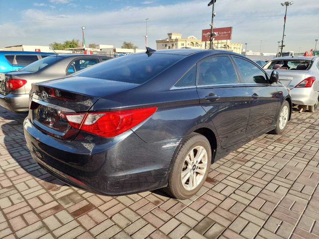 2013 HYUNDAI SONATA — 214903 Miles — Lot 215487 — Ind. 12 - Marhaba Auctions Used Cars - Image 4