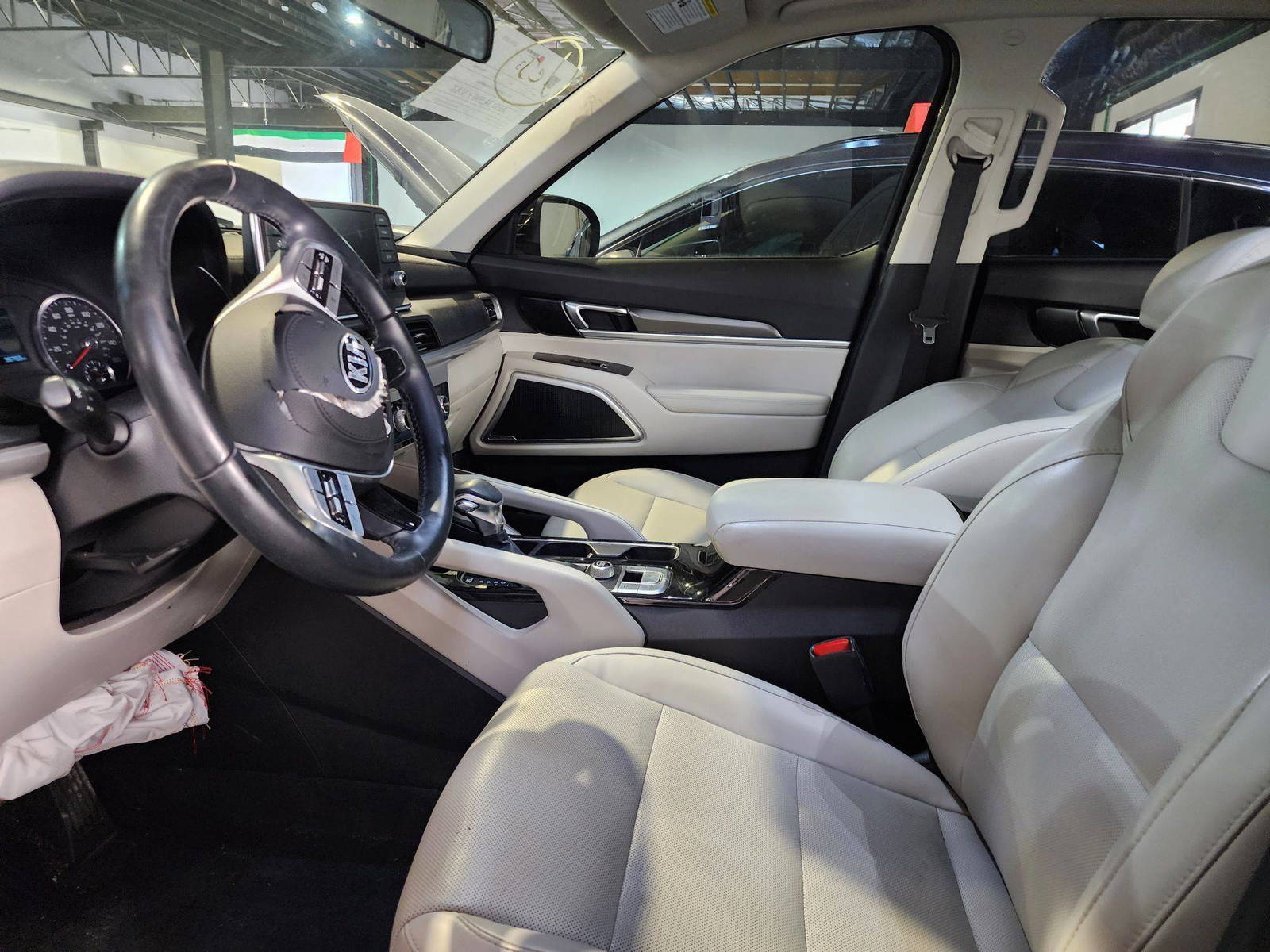 2021 KIA TELLURIDE — 56762 Miles — Lot 66301704 — Souq - Marhaba Auctions Used Cars - Image 9