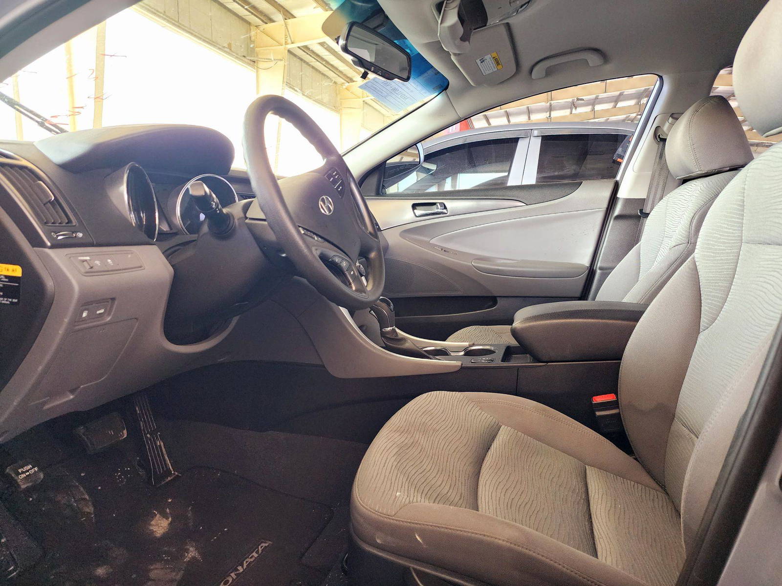 2015 HYUNDAI SONATA — 62491 Miles — Lot 81887344 — Souq - Marhaba Auctions Used Cars - Image 8