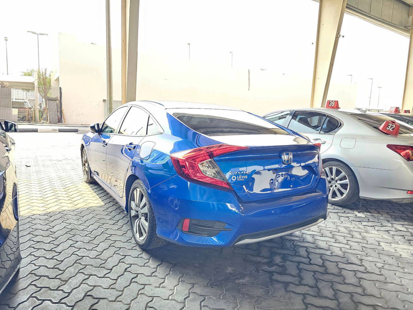 2019 HONDA CIVIC — 57279 KM — Lot 15470 — Souq - Marhaba Auctions Used Cars - Image 3