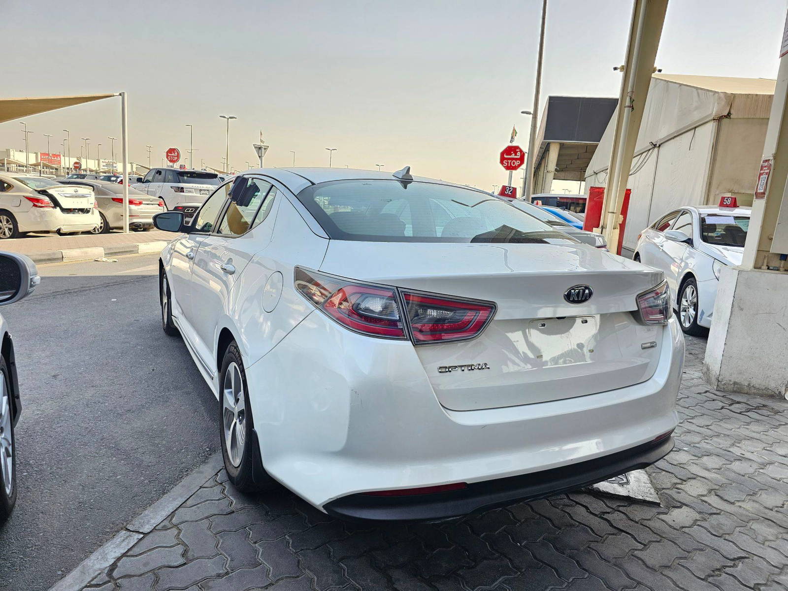 2014 KIA OPTIMA — 201296 Miles — Lot D9E5074584 — Souq - Marhaba Auctions Used Cars - Image 4