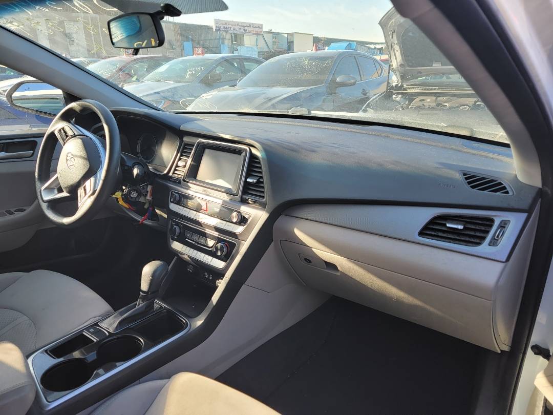 2018 HYUNDAI SONATA — 38399 Miles — Lot 38132406 - Marhaba Auctions Used Cars - Image 5