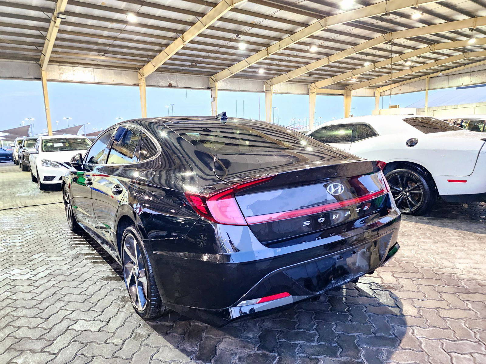 2022 HYUNDAI SONATA — 182791 KM — Lot 68977284 — Souq - Marhaba Auctions Used Cars - Image 5