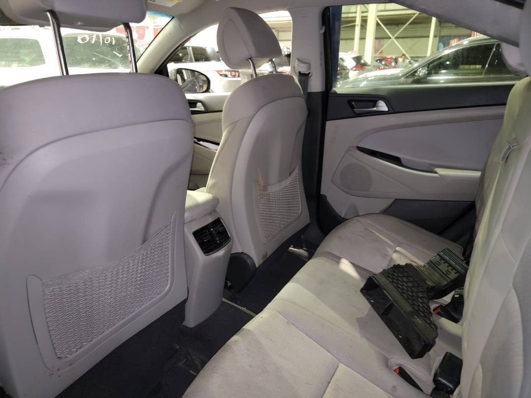 2017 HYUNDAI TUCSON — 71231 Miles — Lot 06385 - Marhaba Auctions Used Cars - Image 9