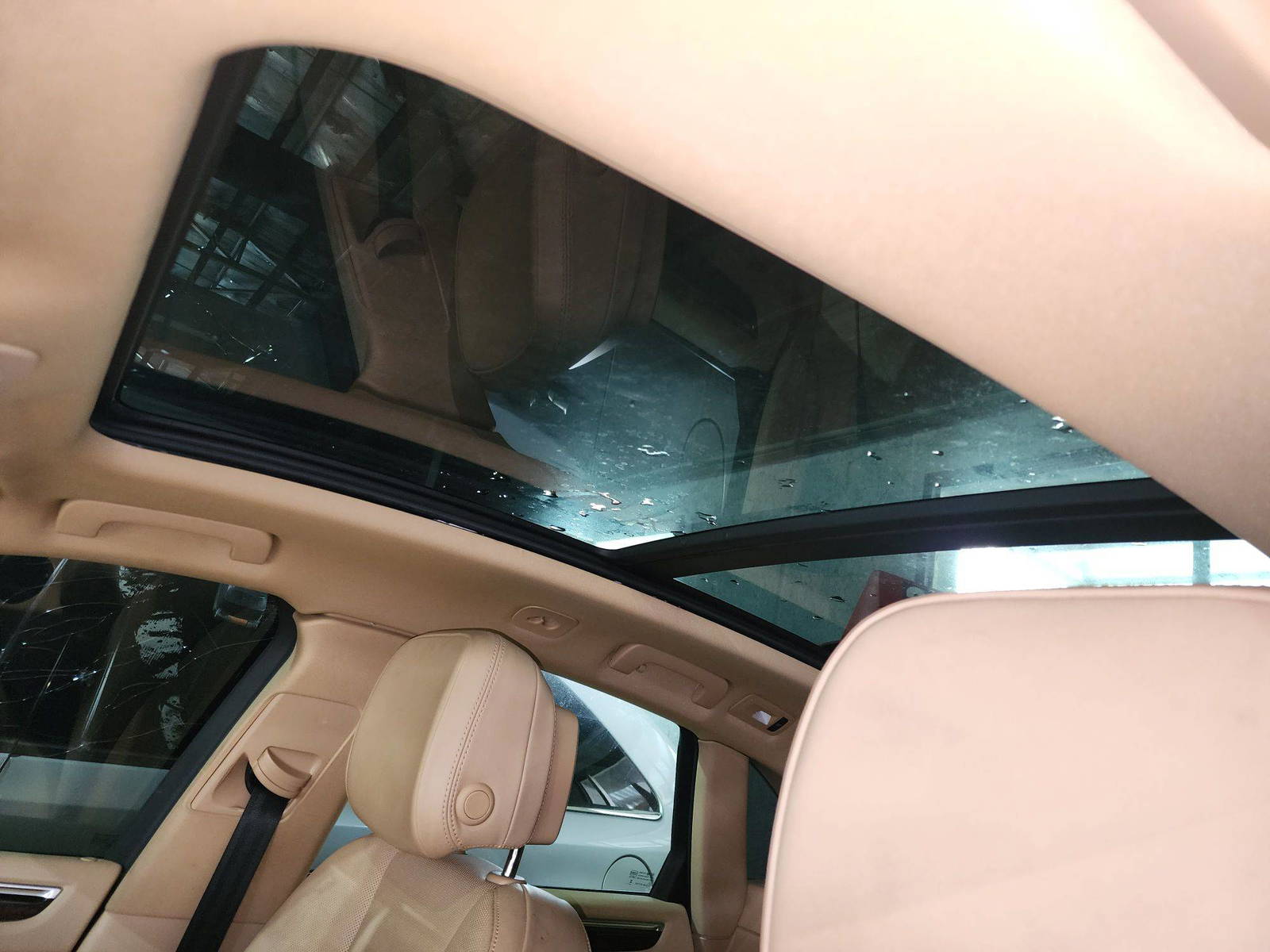 PORSCHE MACAN 2015 - Marhaba Auction Used Cars - Image 9