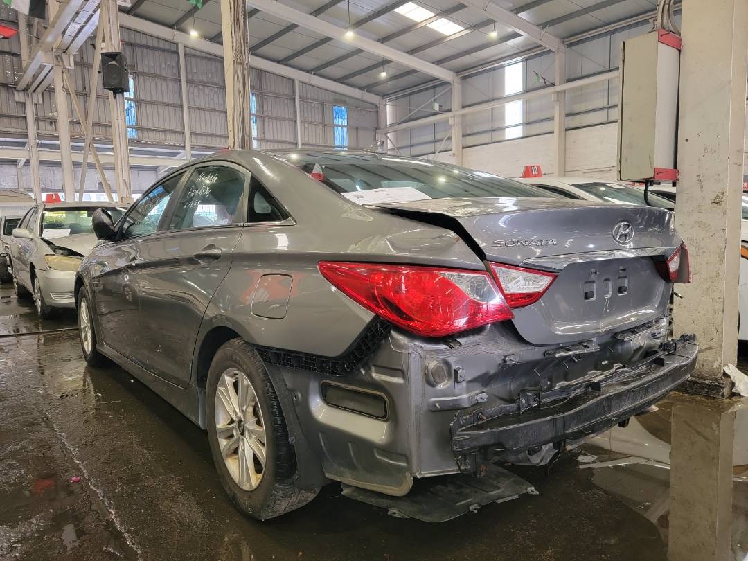 2014 HYUNDAI SONATA — 188647 Miles — Lot 45736704 — Main - Marhaba Auctions Used Cars - Image 3