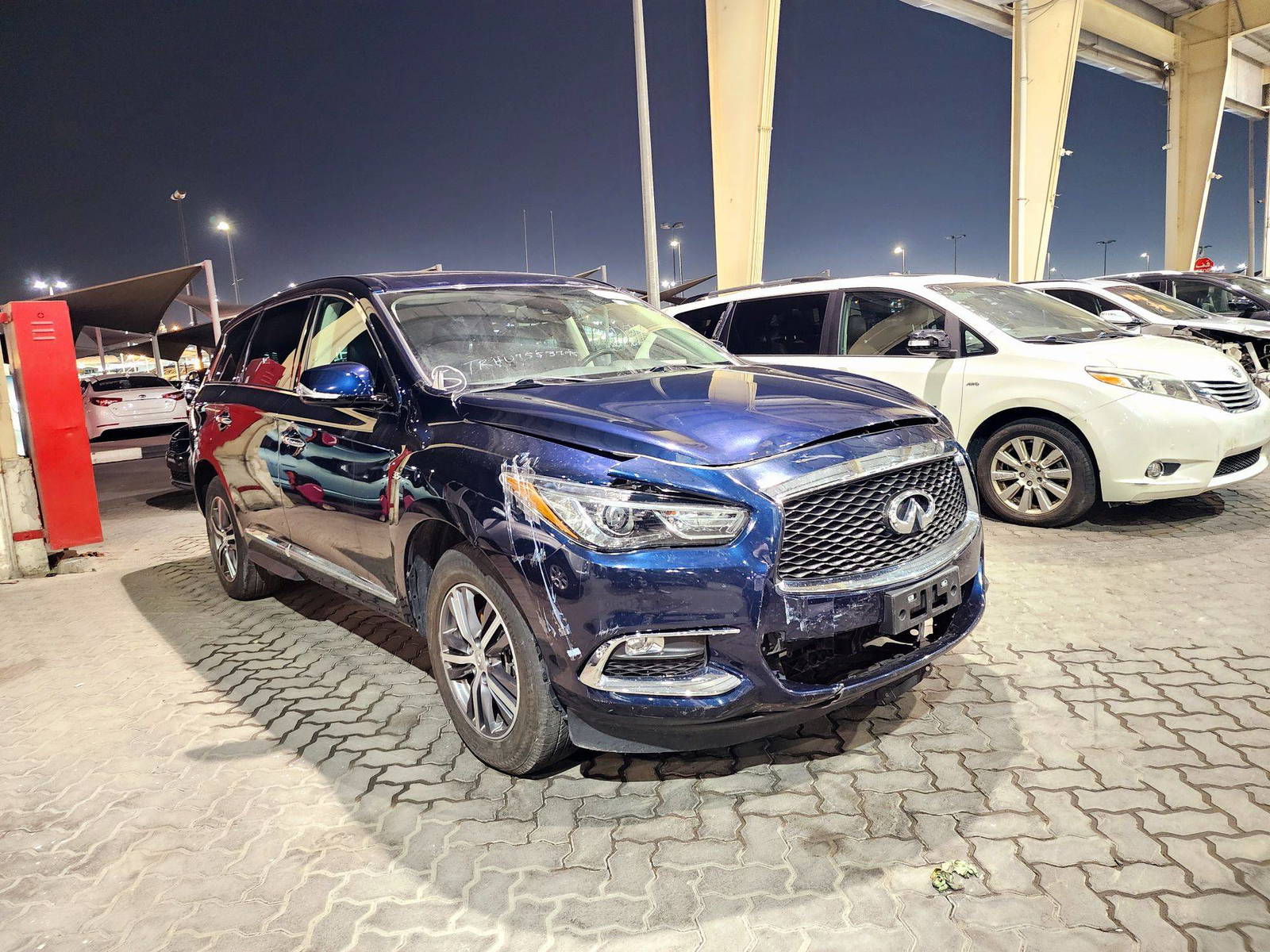 2020 INFINITI QX60 — 91565 Miles — Lot 45335164 — Souq - Marhaba Auctions Used Cars - Image 4