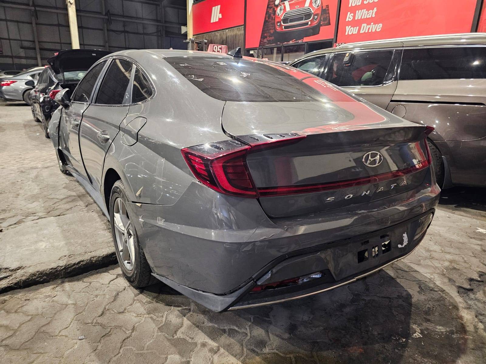 HYUNDAI SONATA