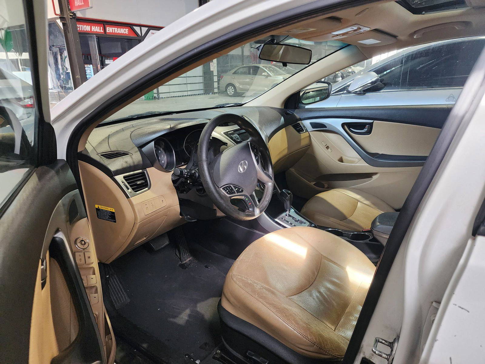 2013 HYUNDAI ELANTRA — 185168 Miles — Lot 296299 — Al Quoz - Marhaba Auctions Used Cars - Image 9