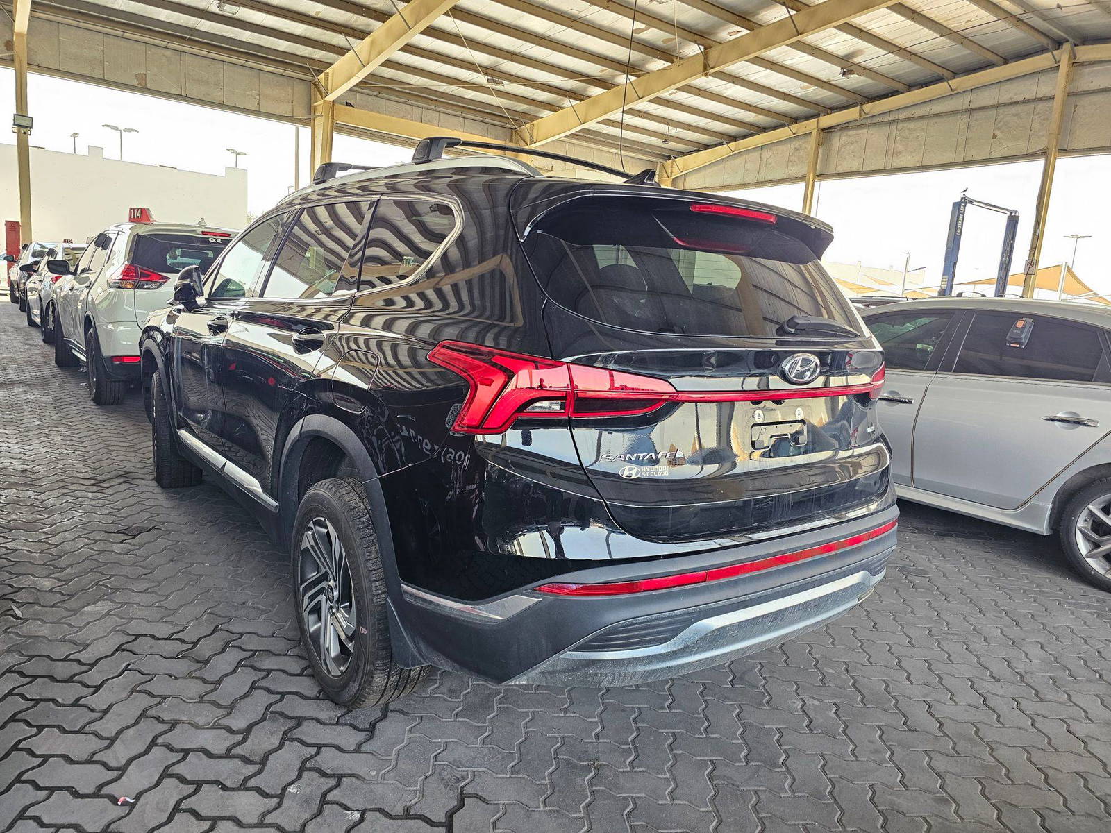 HYUNDAI SANTA FE 2022 - Marhaba Auction Used Cars - Image 3