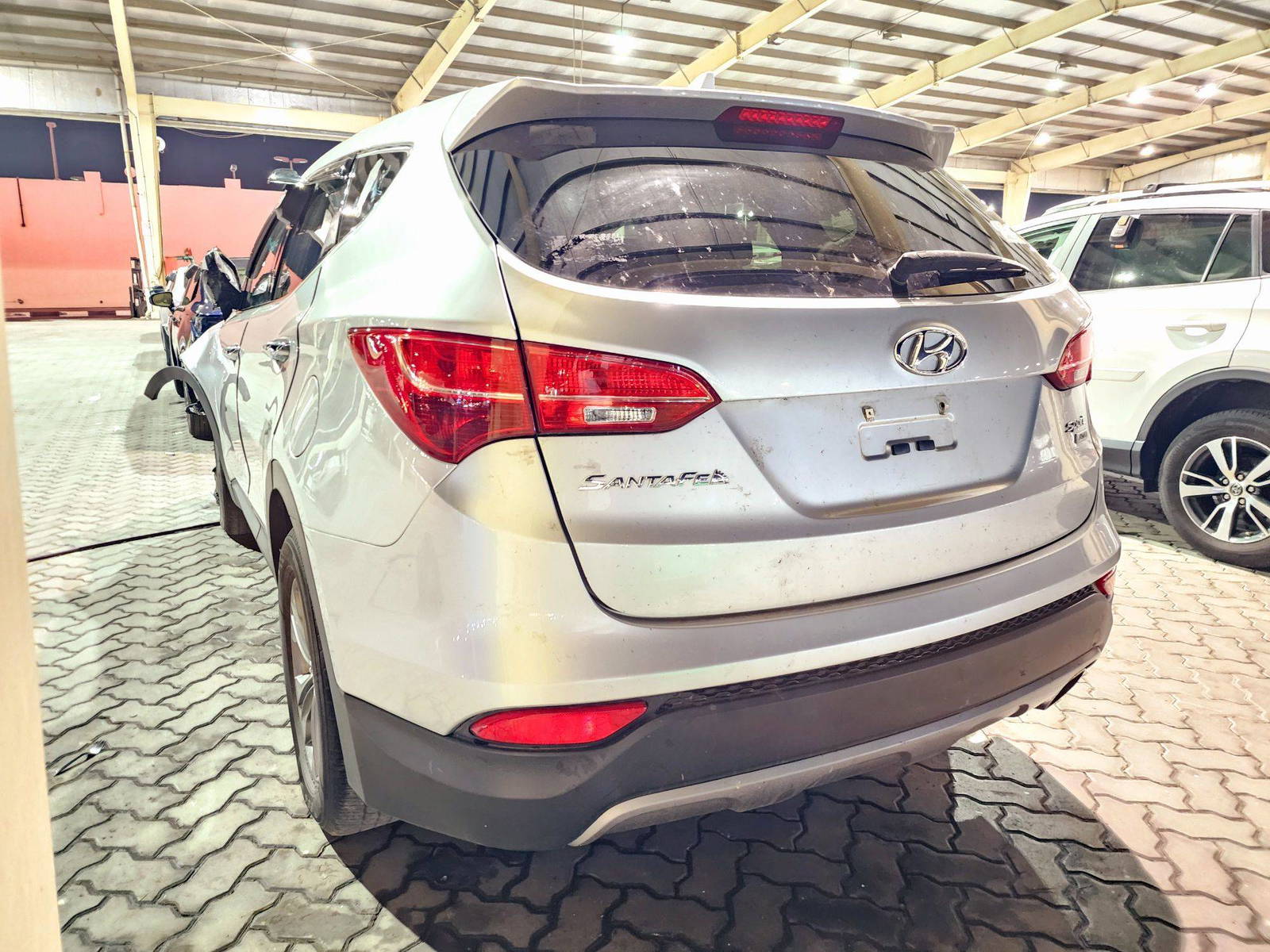 2016 HYUNDAI SANTA FE — 138524 Miles — Lot 352428 — Souq - Marhaba Auctions Used Cars - Image 3