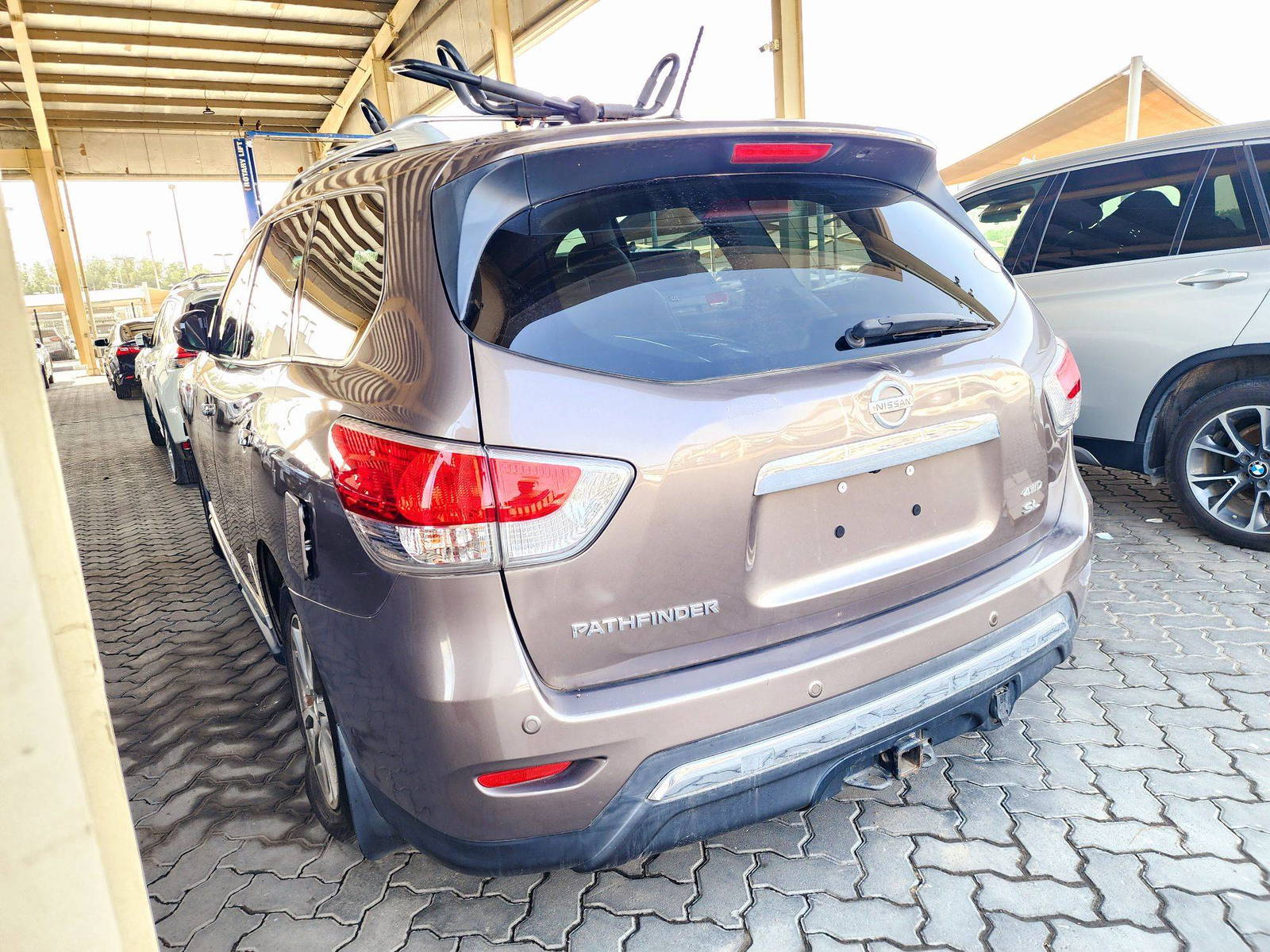 2013 NISSAN PATHFINDER — 217078 Miles — Lot C672198 — Souq - Marhaba Auctions Used Cars - Image 3