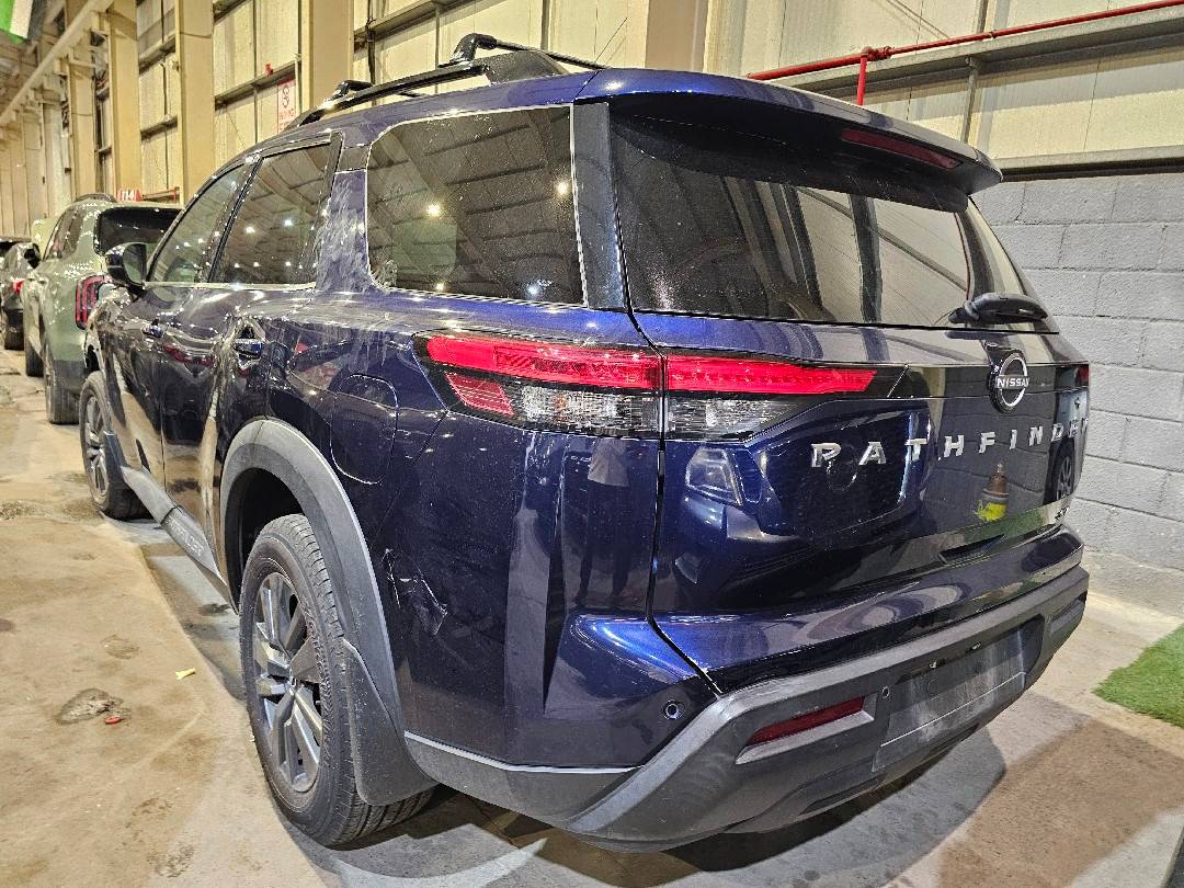 NISSAN PATHFINDER