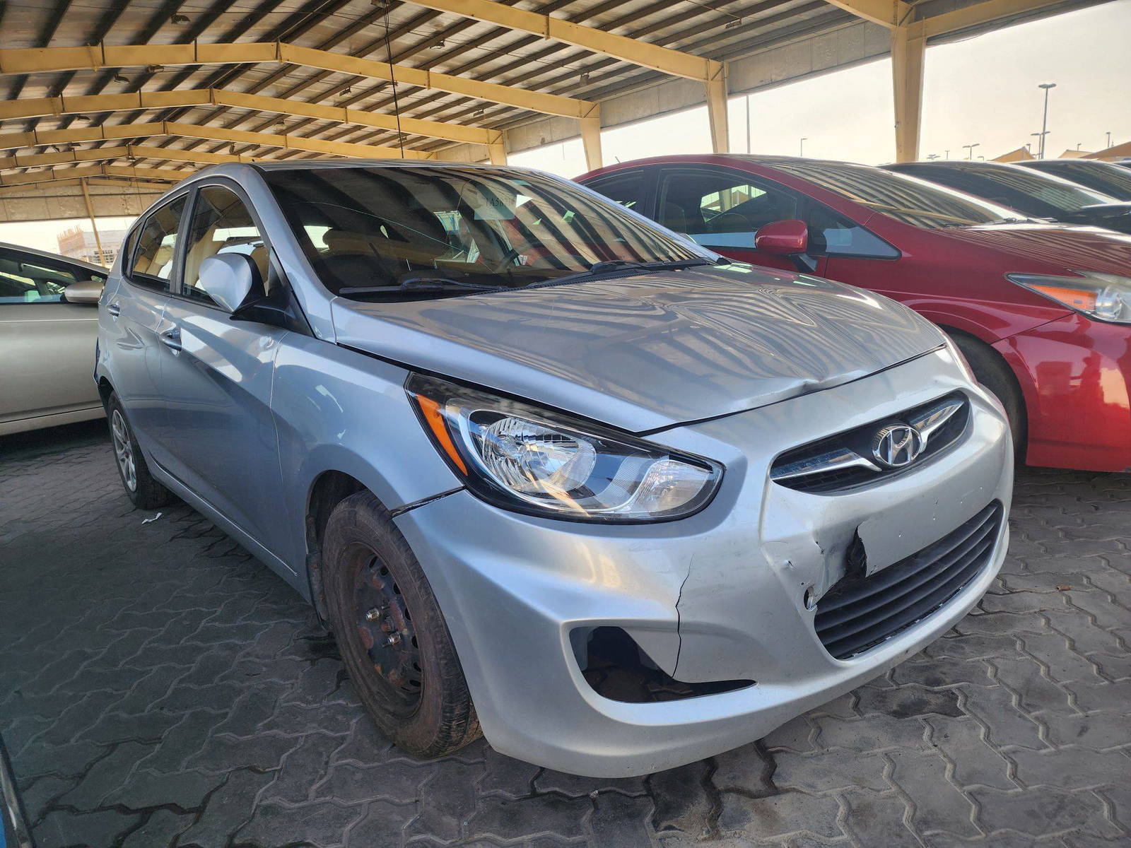 2012 HYUNDAI ACCENT — 187873 KM — Lot 47859 — Souq - Marhaba Auctions Used Cars - Image 3