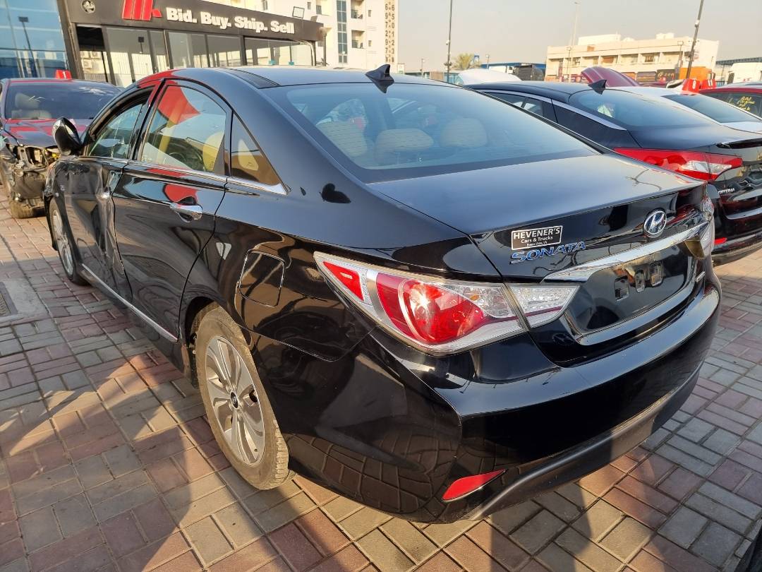 2015 HYUNDAI SONATA — 168655 Miles — Lot 125487 — Ind. 12 - Marhaba Auctions Used Cars - Image 4