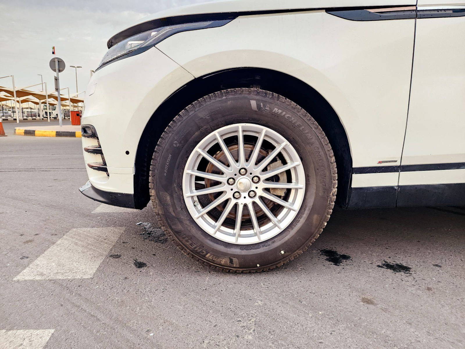 2019 LAND ROVER RANGE ROVER VELAR — 70288 Miles — Lot 215923 — Souq - Marhaba Auctions Used Cars - Image 11