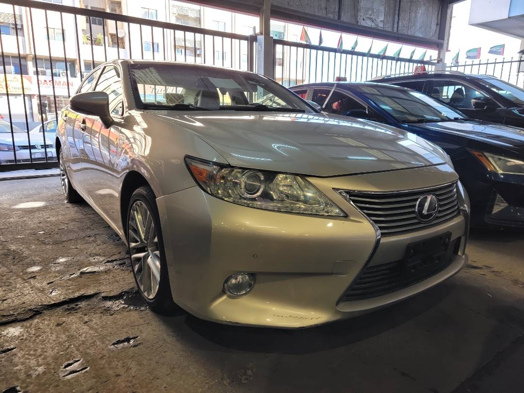 2013 LEXUS ES 350 — 101201 Miles — Lot 78841384 — Main - Marhaba Auctions Used Cars - Image 4