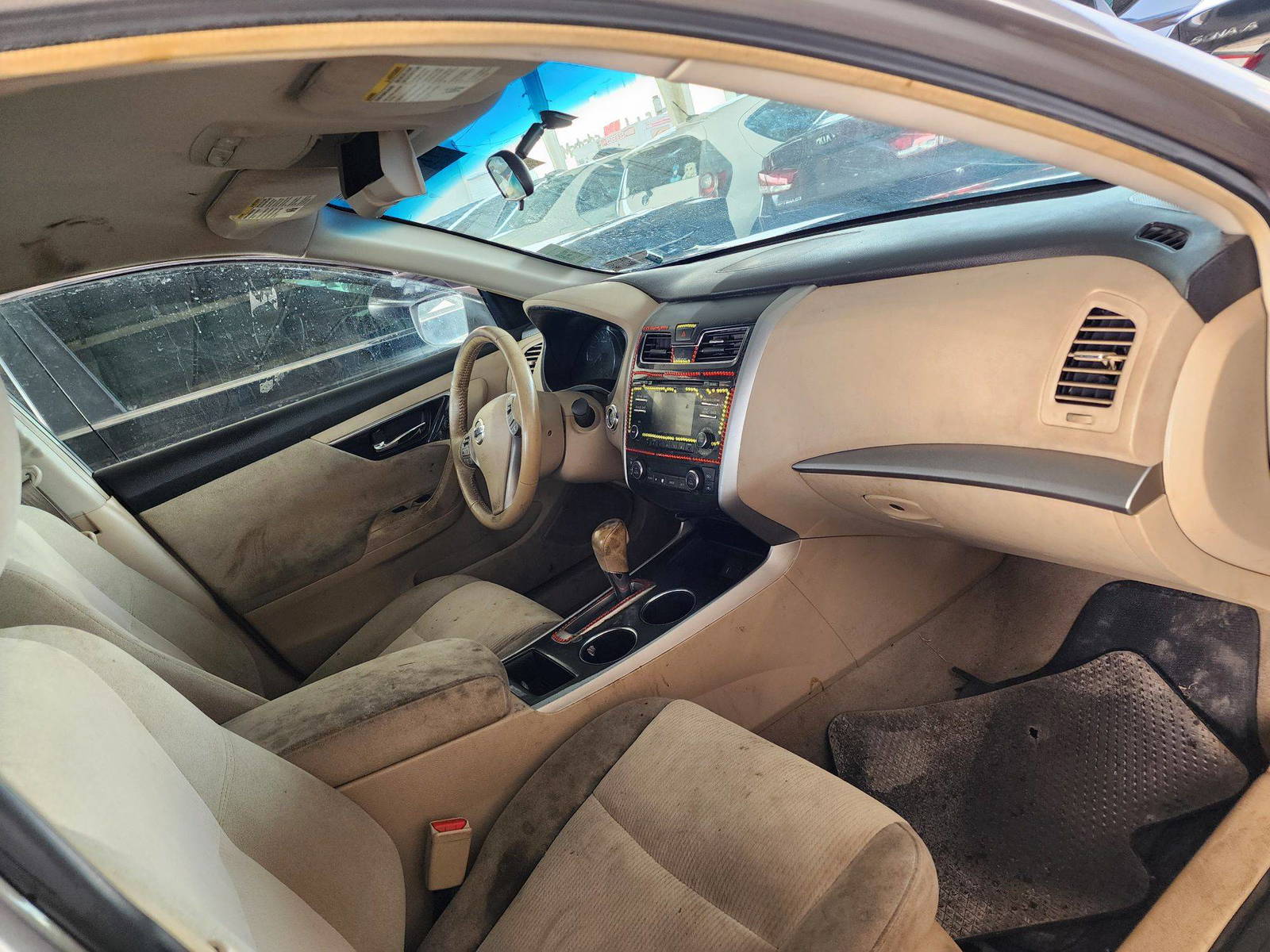 2013 NISSAN ALTIMA — 183745 Miles — Lot 49145 — Souq - Marhaba Auctions Used Cars - Image 5