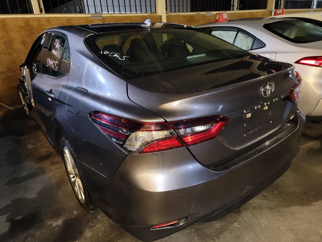 2021 TOYOTA CAMRY — 41921 Miles — Lot 594425 - Marhaba Auctions Used Cars - Image 4