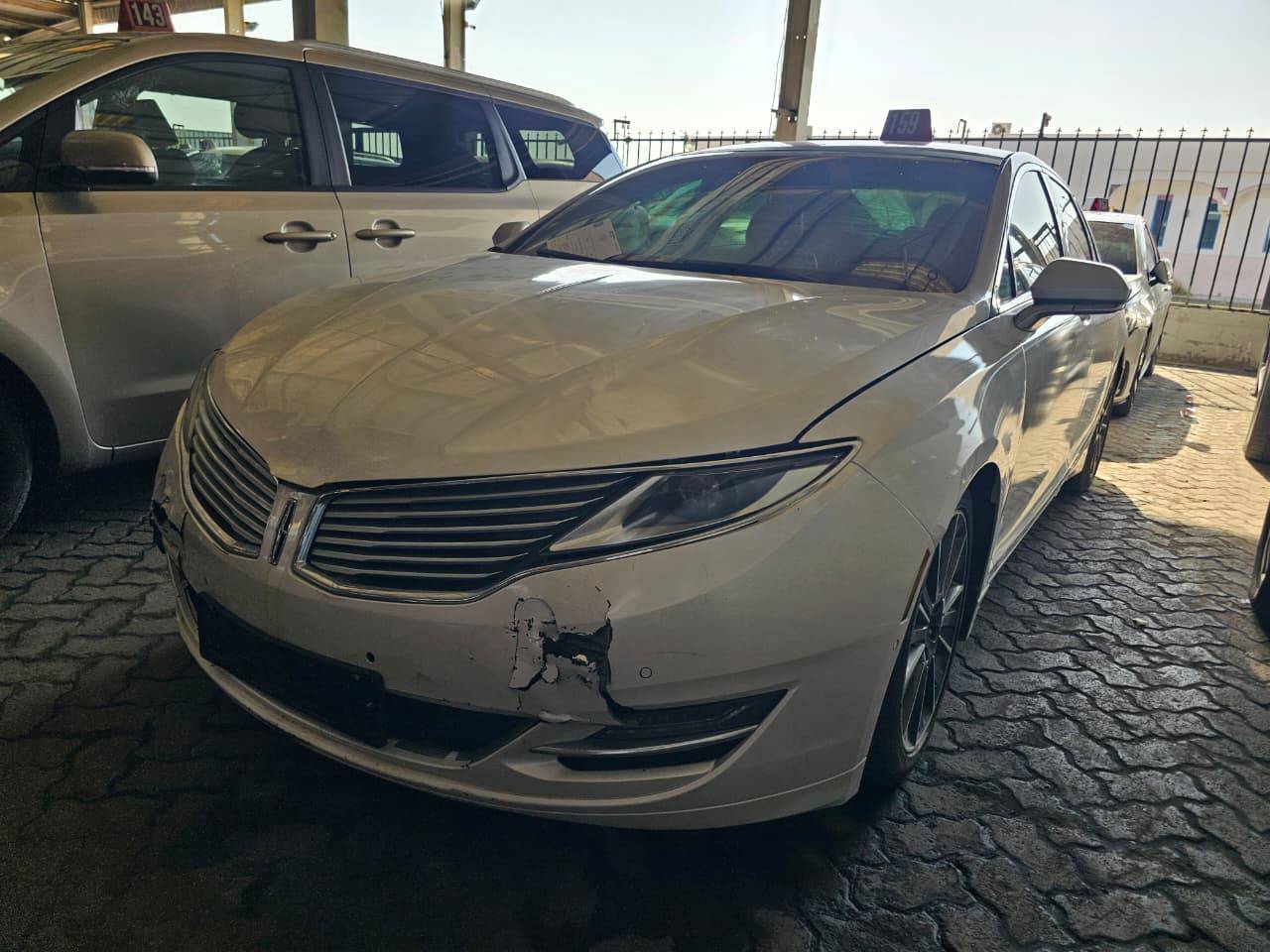 2015 LINCOLN MKZ — 254117 KM — Lot 8FR611474 — Main - Marhaba Auctions Used Cars - Image 4