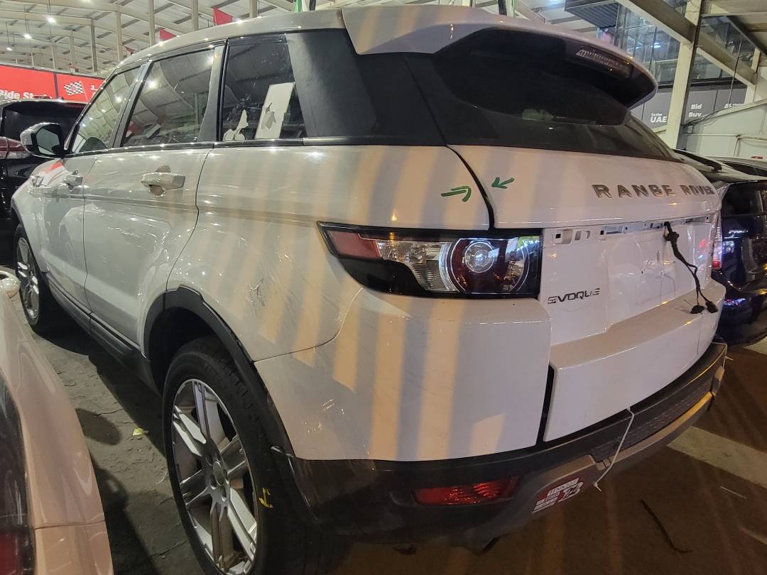 2014 LAND ROVER RANGE ROVER EVOQUE PURE PLUS — 140875 Miles — Lot 52944295 — Main - Marhaba Auctions Used Cars - Image 4