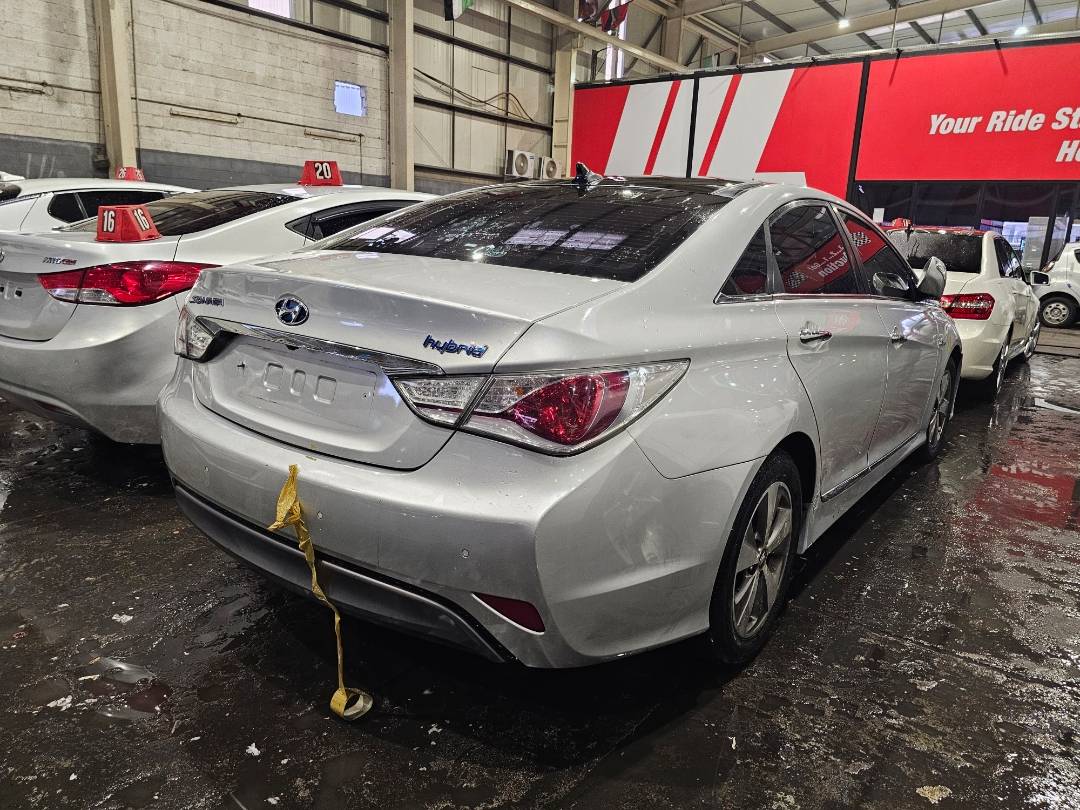 2012 HYUNDAI SONATA — 324745 KM — Lot 031681 — Main - Marhaba Auctions Used Cars - Image 3