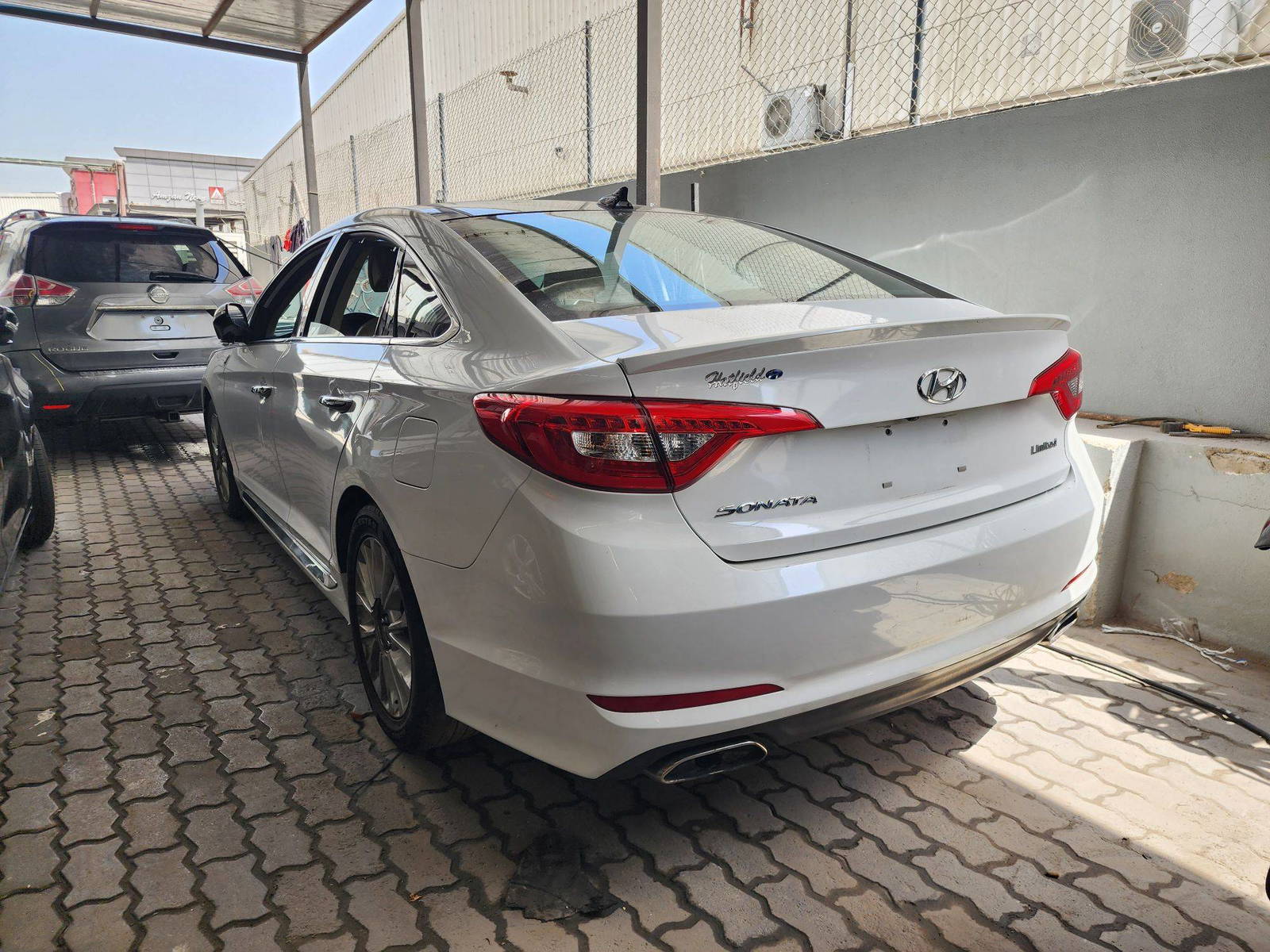 2015 HYUNDAI SONATA — 101657 Miles — Lot 41588900 — Al Quoz - Marhaba Auctions Used Cars - Image 5