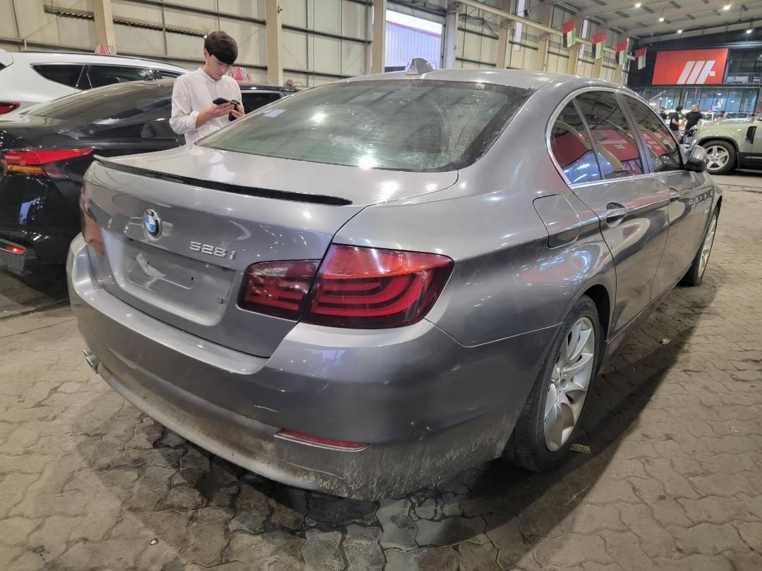 2013 BMW 528i — 189395 KM — Lot 43269 — Main - Marhaba Auctions Used Cars - Image 4